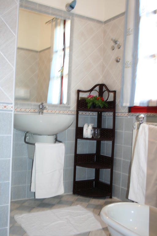 Torpè B&B I Mari الغرفة الصورة